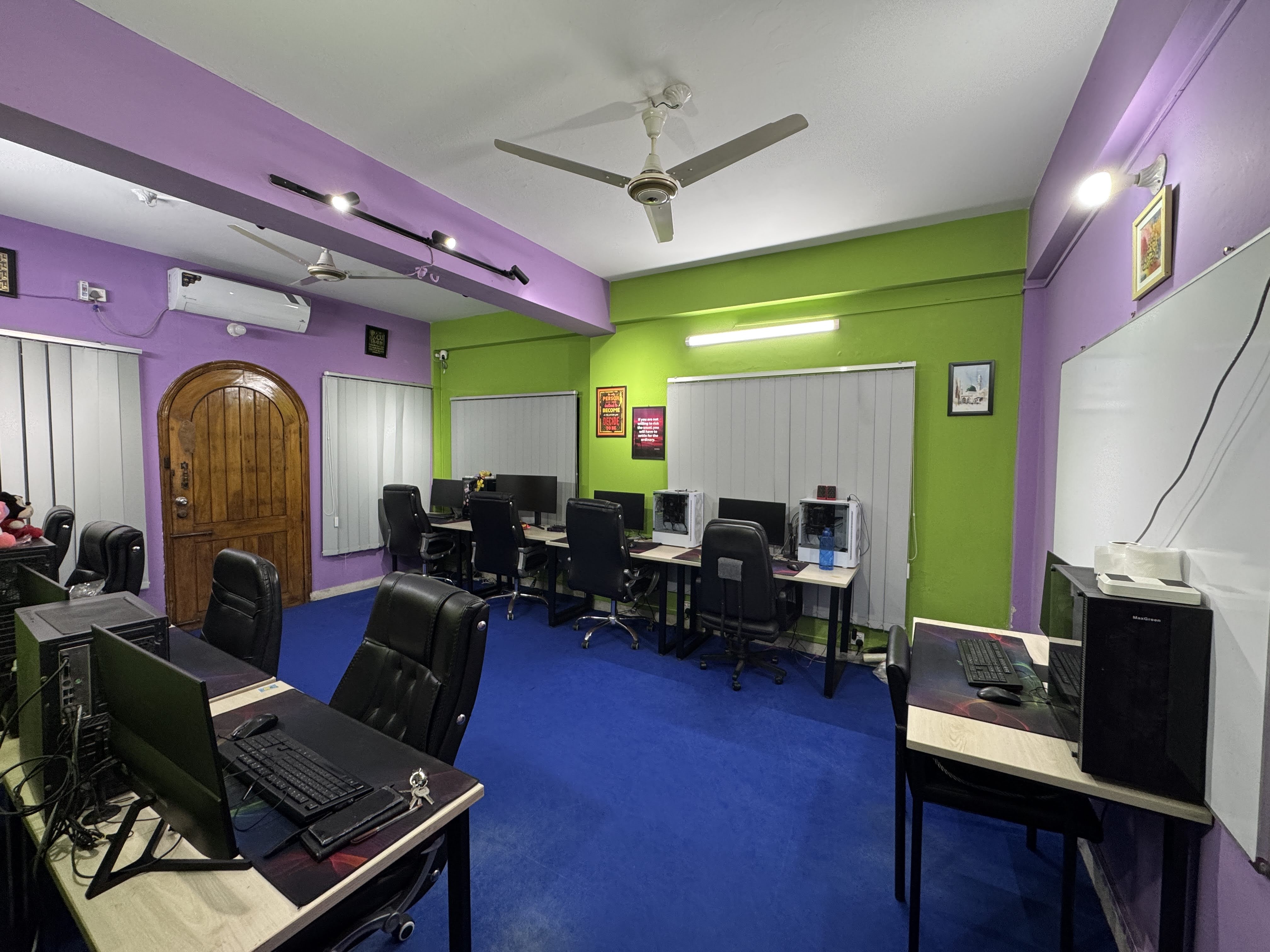 Growthworx Team Photo 32